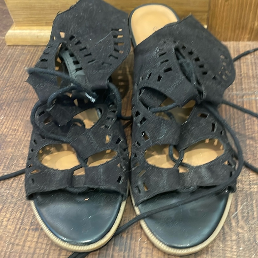 Lace up crown vintage wedge sandals size 5